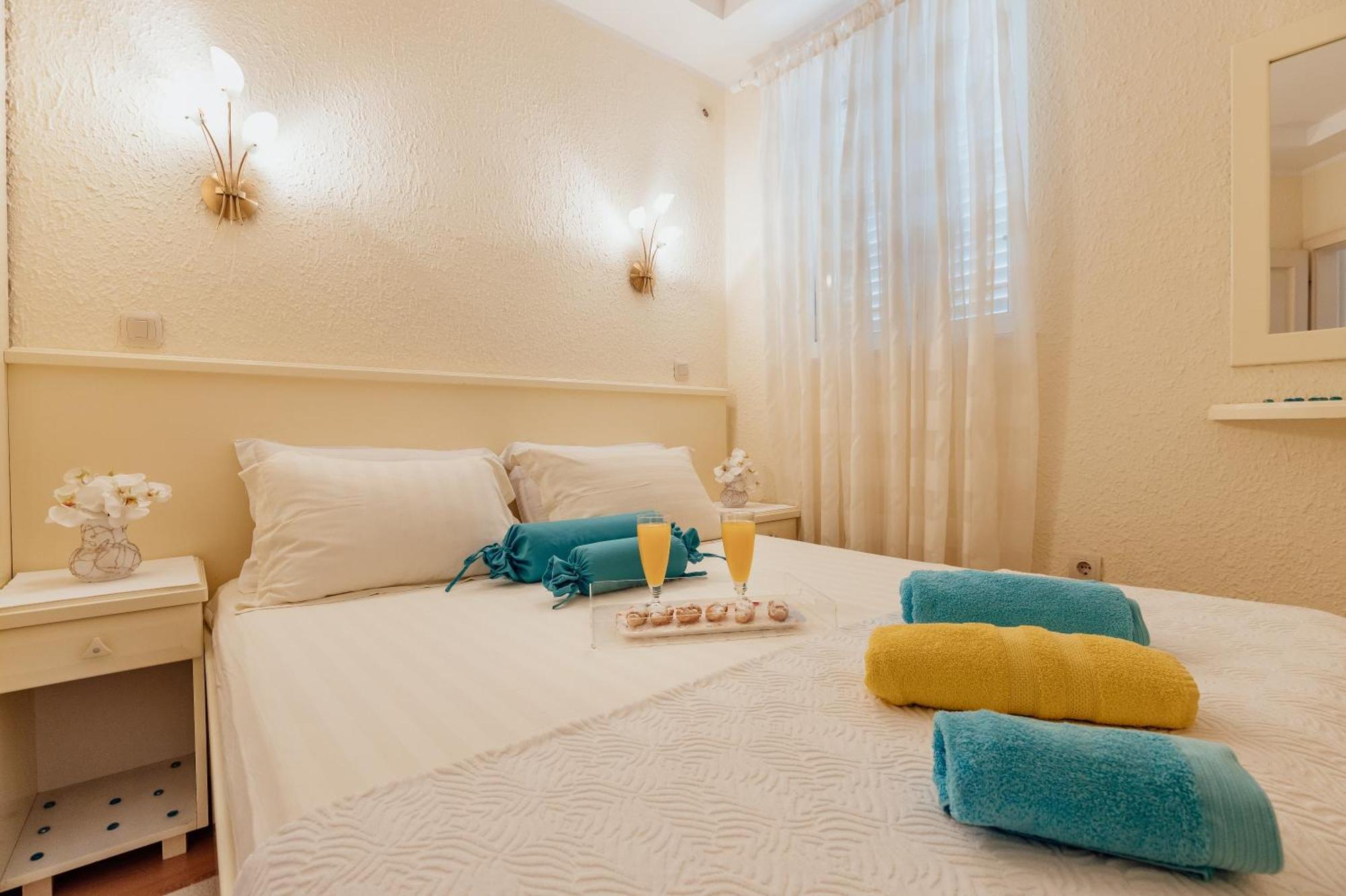 Apartments Porobic Herceg Novi Buitenkant foto