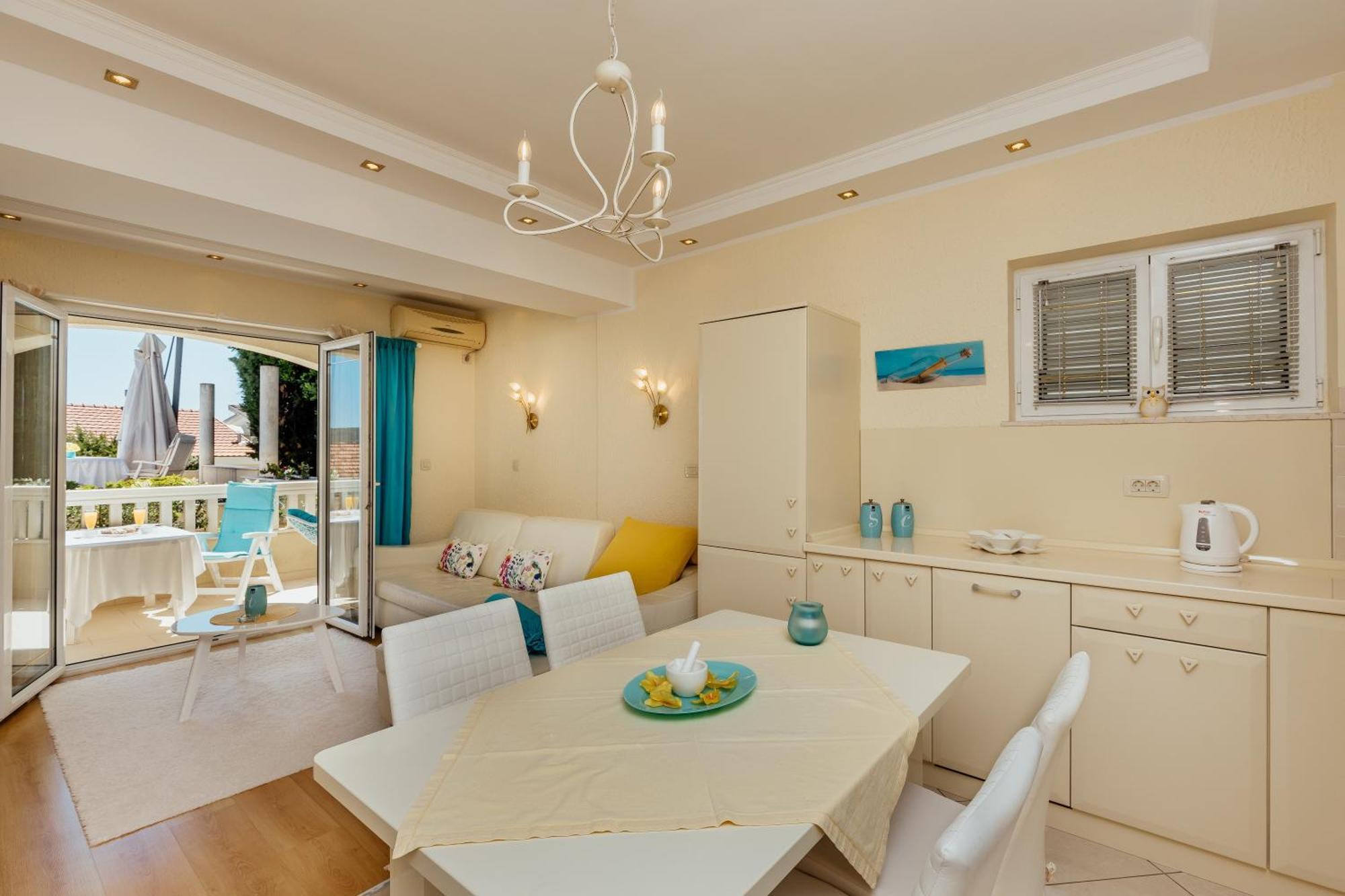 Apartments Porobic Herceg Novi Buitenkant foto