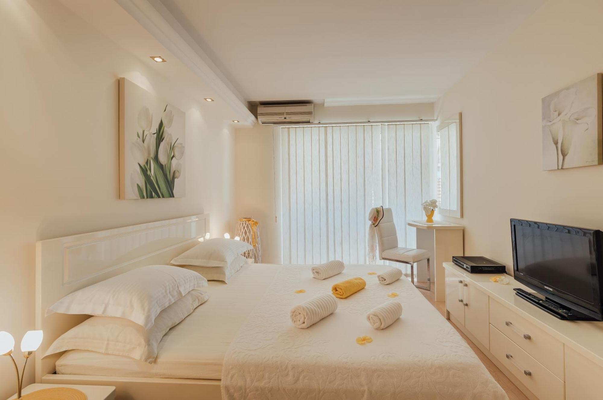 Apartments Porobic Herceg Novi Buitenkant foto